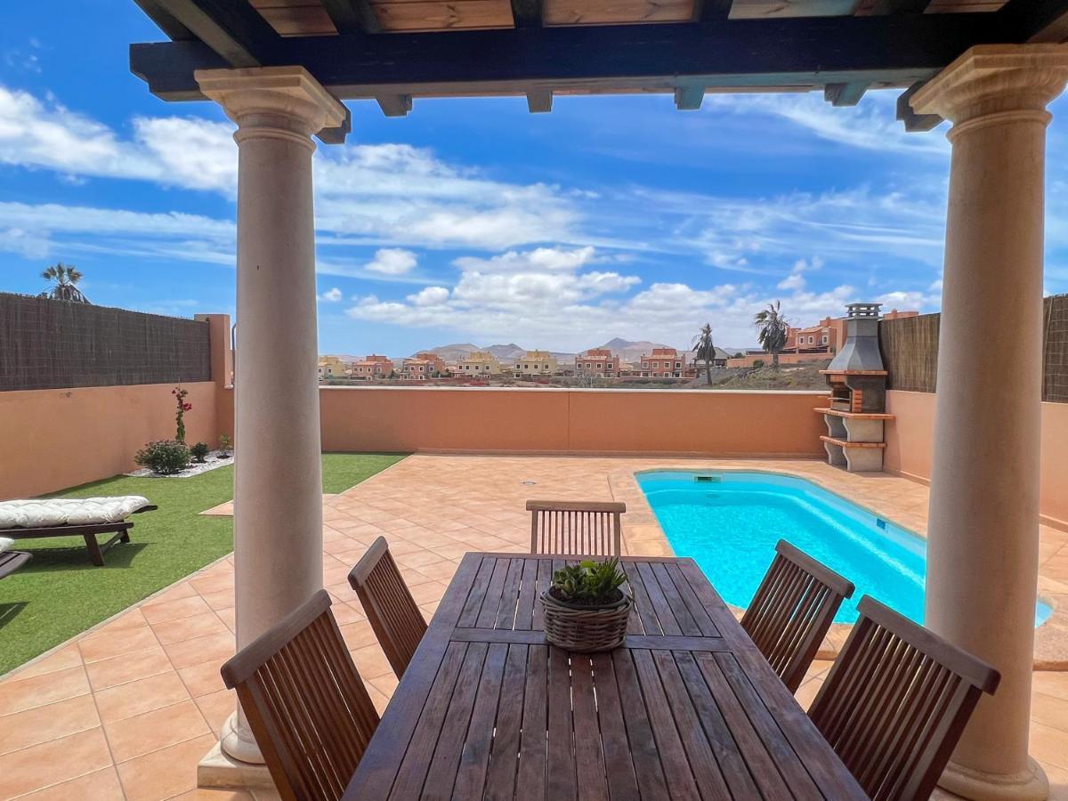 Villa Tarabilla With Private Pool & Ocean Views *